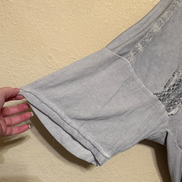 POL Crochet-Trim Hooded Tunic in Light sage - Picture 7 of 9